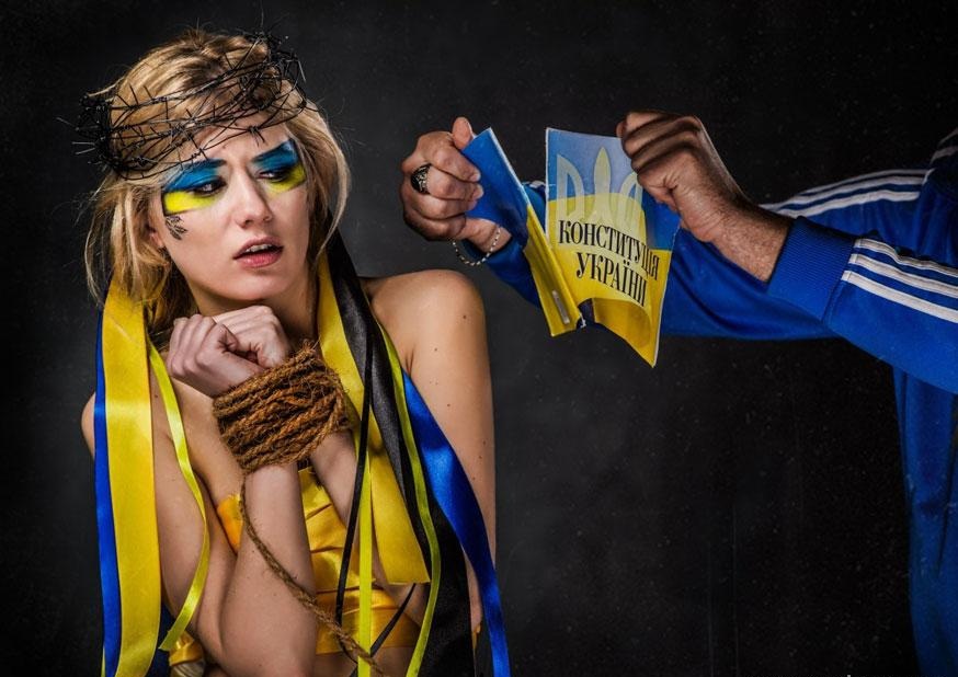 В Европу никто не поедет: Киев продолжает «душить» украинцев