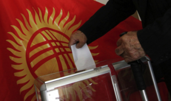 Кандидаты в президенты Киргизии. Между учителем и «мучным королем»
