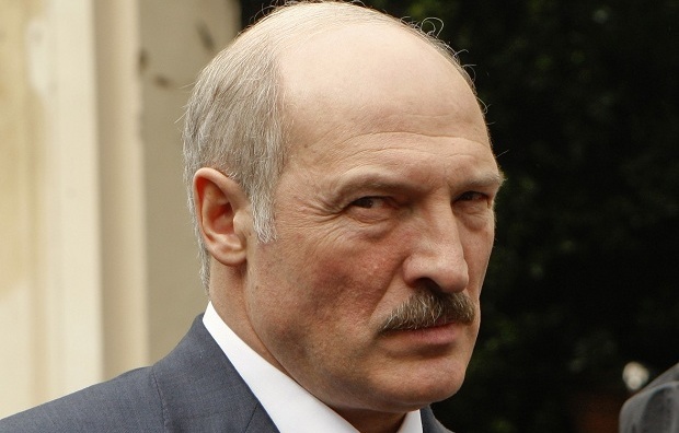 Хитрый Лукашенко «кинул» Киев и встал на сторону Москвы