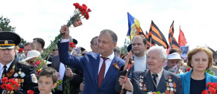 Додон конфликтует с молдавским парламентом из-за Дня Победы