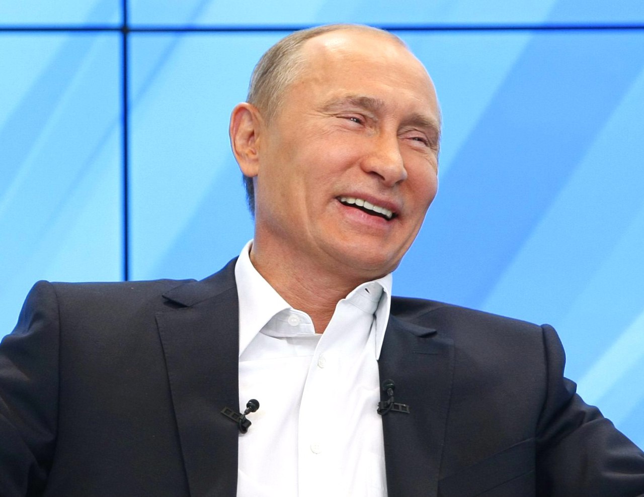 Вопрос американской журналистки рассмешил Путина: «А мы тут причем?»