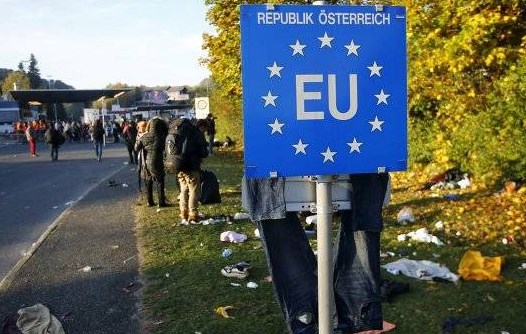 Миграционная политика развалит Евросоюз