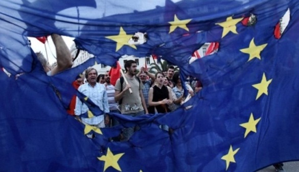 Раскол ЕС - единственный выход: Прага и Варшава идут против Брюсселя
