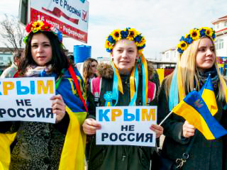 «Свидомые» поверили в себя: Россию разорим, а Крым вернём