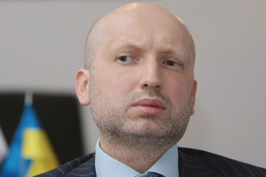 Турчинов заявил введении проверок на благонадежность в Донбассе