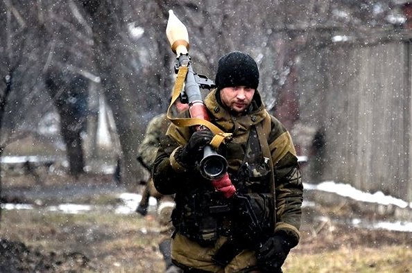 Из России выдворяют ополченцев Донбасса, из Украины – грузинских карателей