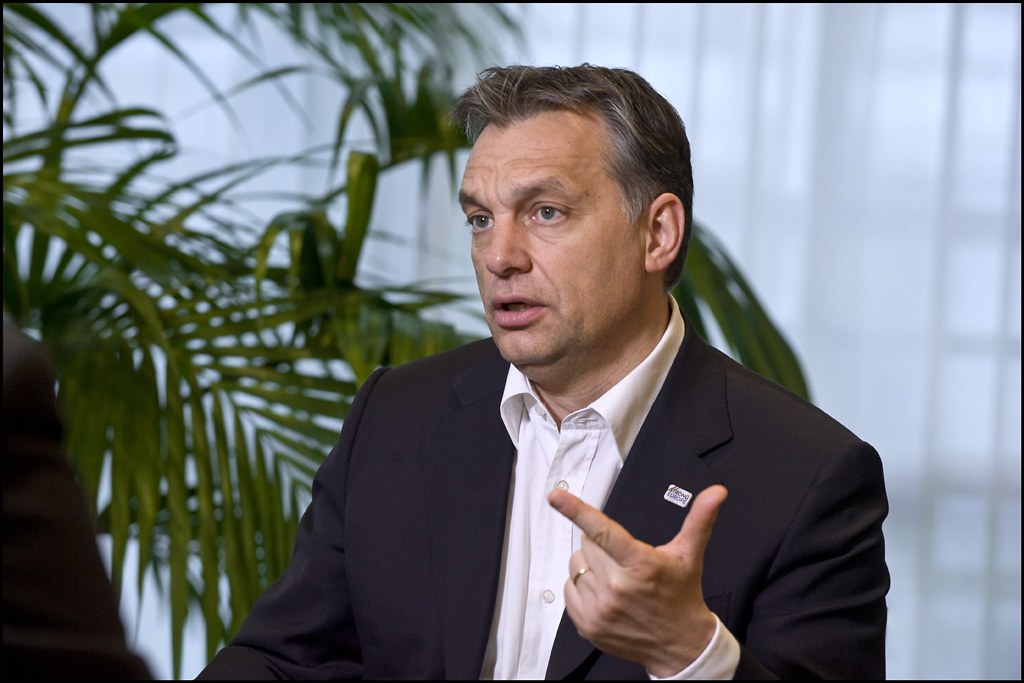 Виктор Орбан обвинил Брюссель в пособничестве террористам
