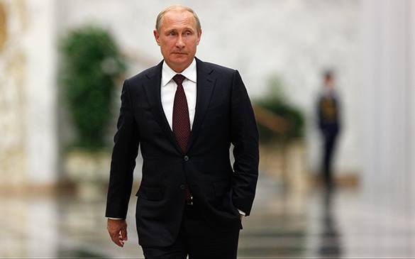 Версальский визит: журналисты Le Figaro восхитились манерами Путина