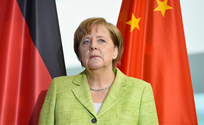 Фрау Меркель протягивает Востоку «руку дружбы»