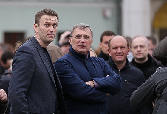 Либералы и Навальный готовы стать наводчиками для ударов США