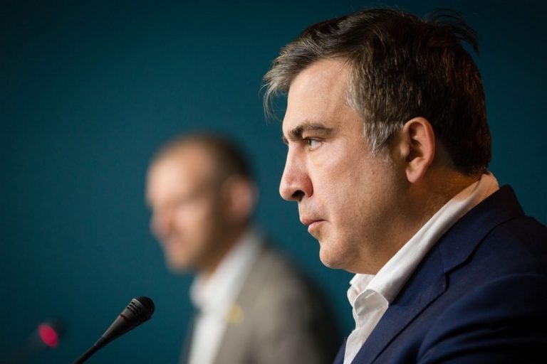 Обиженный Саакашвили слил компромат на Порошенко