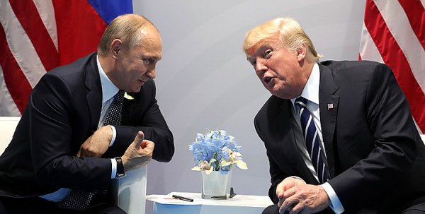Хитрый план Трампа: Американскую улыбку — Путину, Украине — зубы Госдепа