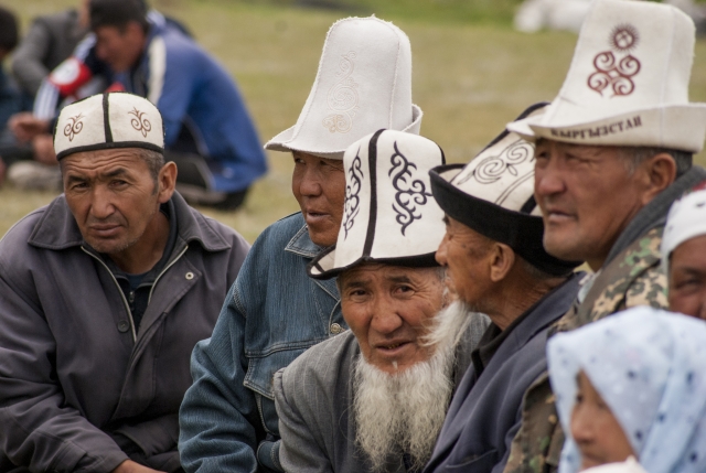 Киргизские выборы: Кого поддержит Москва?
