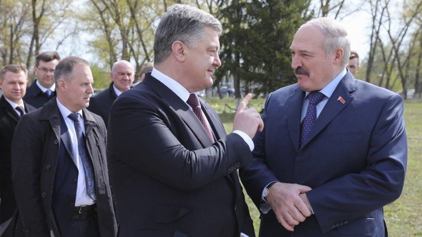 По-соседски: о чём будут говорить в Киеве Лукашенко и Порошенко