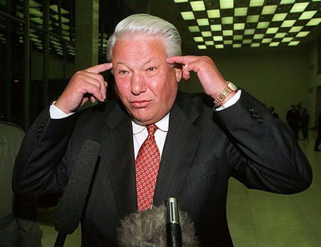 Откровенная правда о Ельцине: "Пока народ бился с ГКЧП, он пил в бункере"