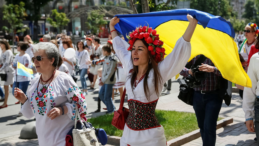 Украинцы объяснили Киеву, почему они продолжат ездить в Россию