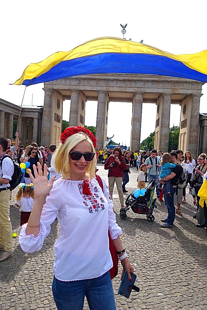 Европейцы помогали: Русская киевлянка в Берлине с позором прогнала украинца