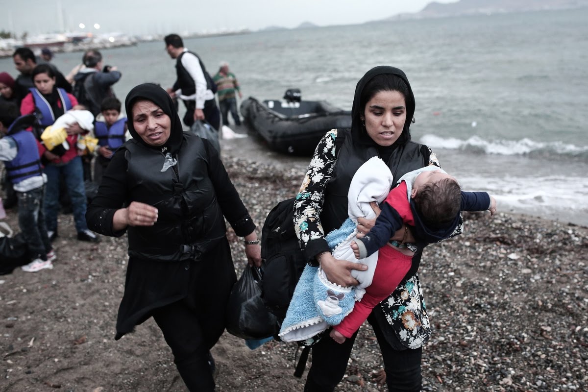 Беженцы могут заставить Европу пойти наперекор США