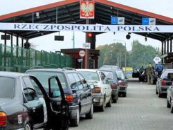 Украинцы едут в Польшу, несмотря на то, что их вышвыривают из этой страны