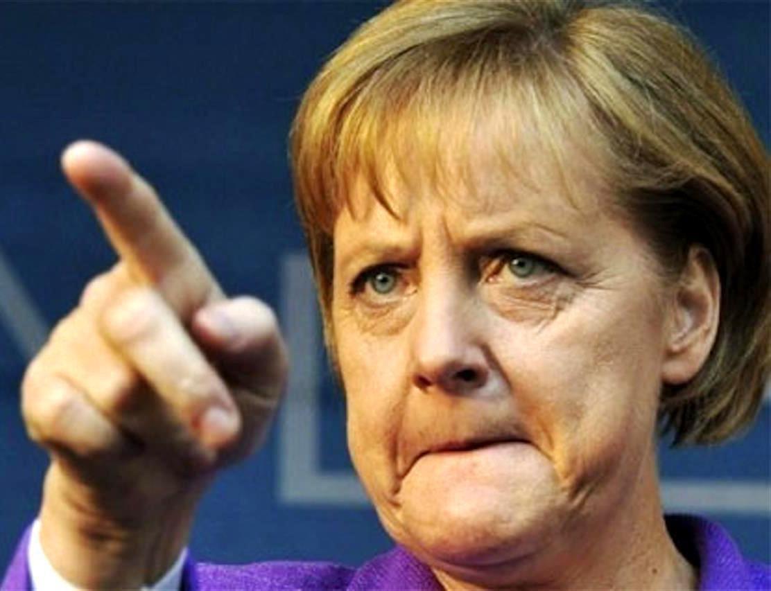 Нож Меркель в спину США: канцлер обвинила американцев в потере демократии