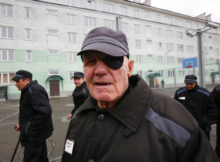 Киев грозит тюрьмой миллионам россиян