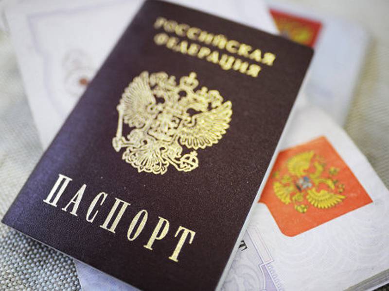 На Украине целая фабрика «штампует» фальшивые паспорта Российской Федерации