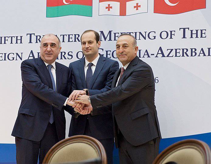 Баку, Тбилиси и Анкара расширяют связи
