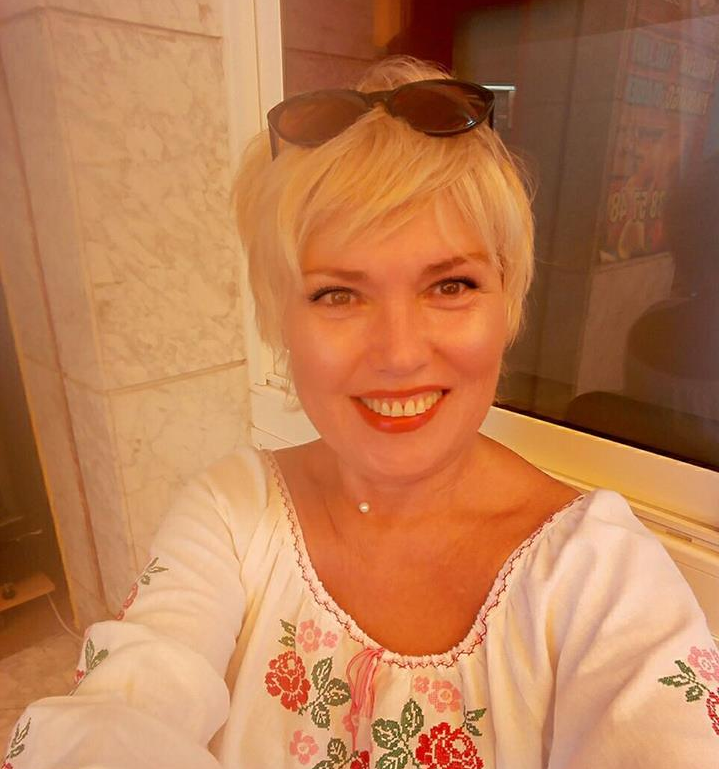 Украинская эмигрантка в Испании рассказала, как дразнит русских вышиванкой