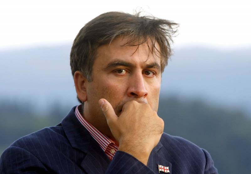 За Саакашвили пришли: полиция пытается предъявить ему обвинение