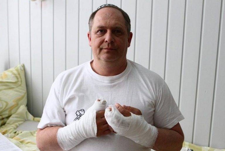 Украинскому хирургу сломали руки с криками: Еврей, убирайся!