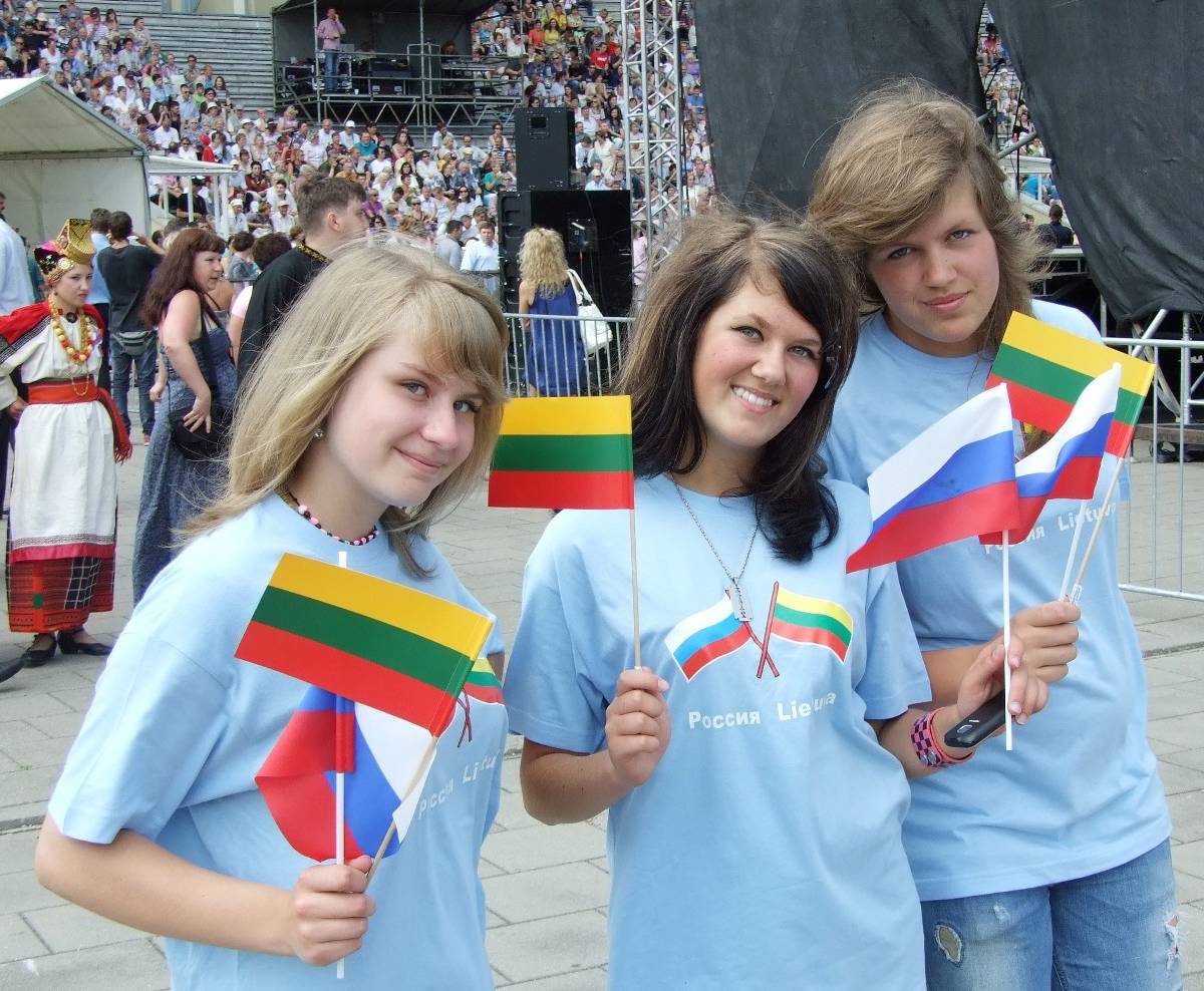 Жители Литвы устали от Запада: Вот бы пришла Россия и забрала нас к себе