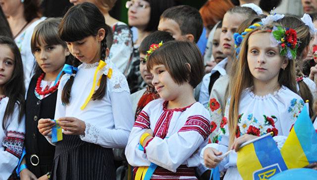 «Стыд и позор»: почему новый закон Украины об образовании понравился США