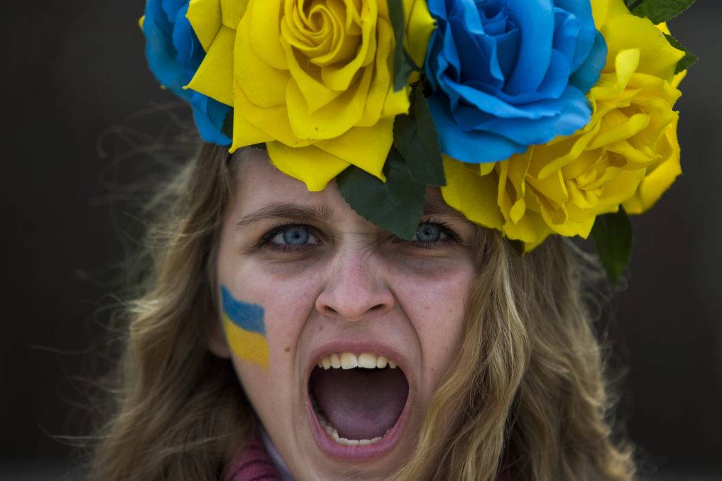 Соцсети бурно обсуждают запрет украинцам ездить в Россию