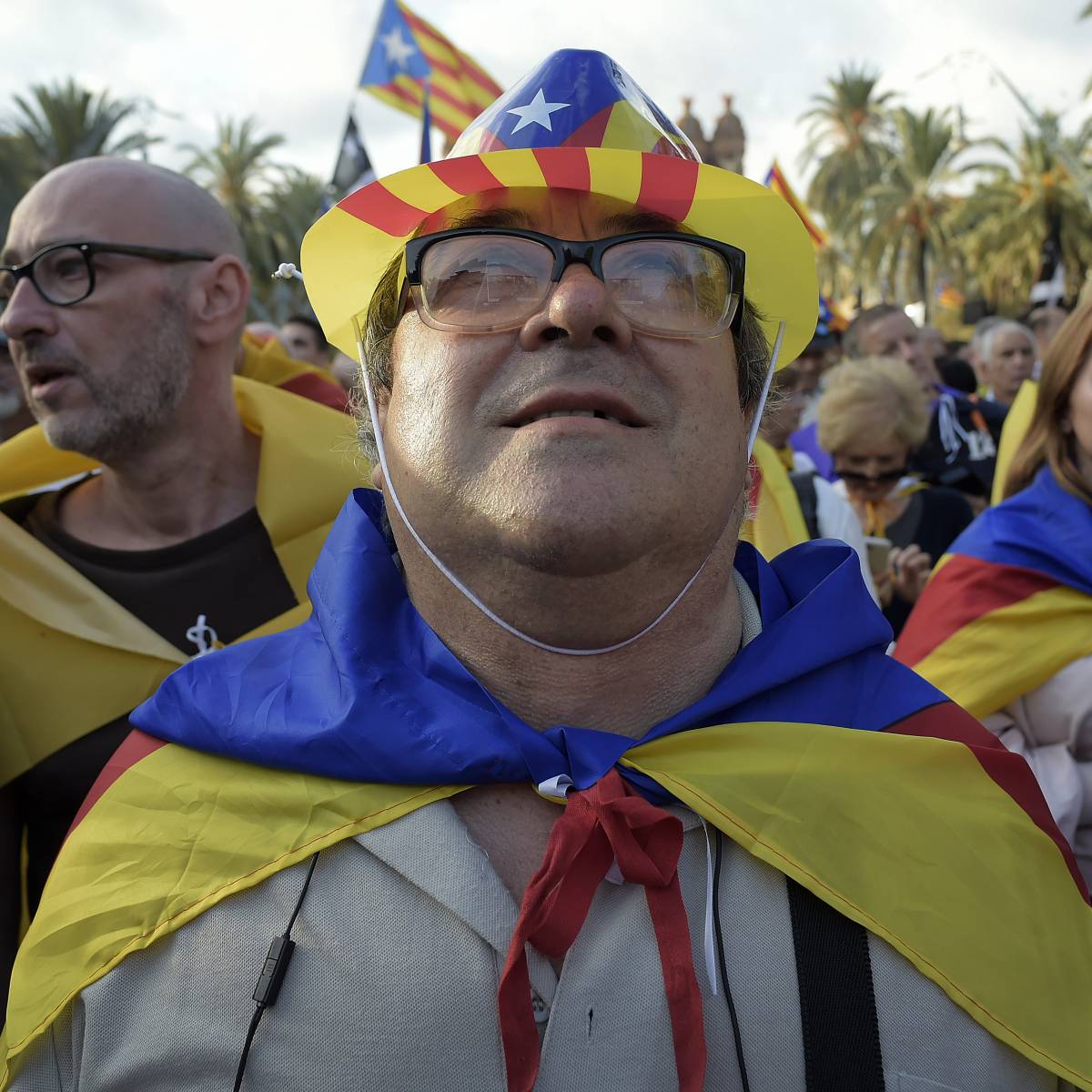 Испания намерена отстранить администрацию Каталонии от власти
