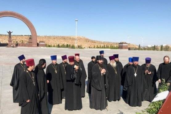 Архиепископ Феофилакт помолился о жертвах Ашхабадского землетрясения