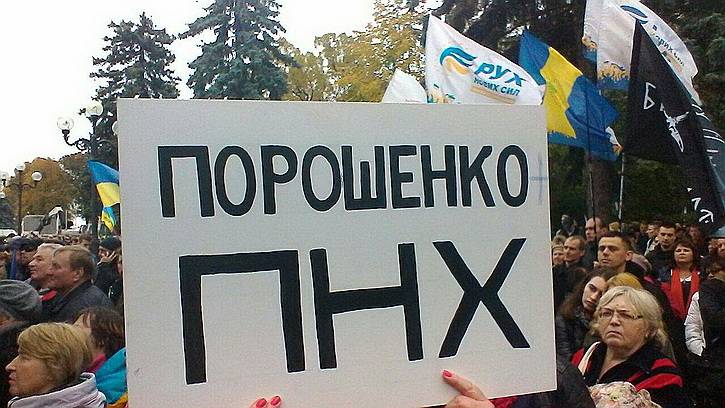 К Майдану готов: митингующим объяснили, зачем в центре Киева гаубицы