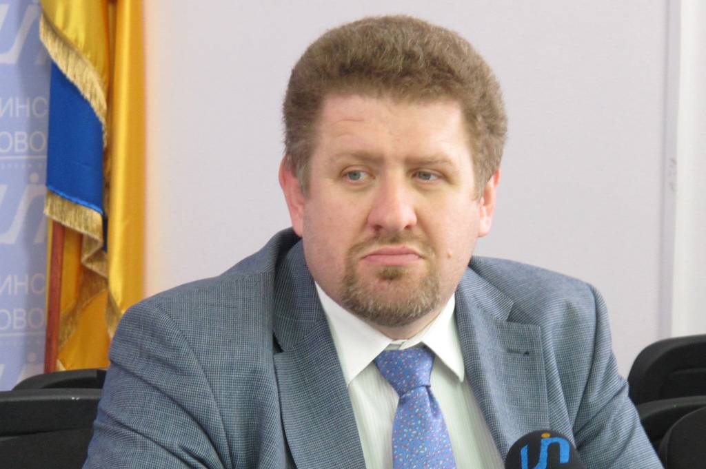 Бондаренко высказался о полном отказе Киева от Крыма и Донбасса