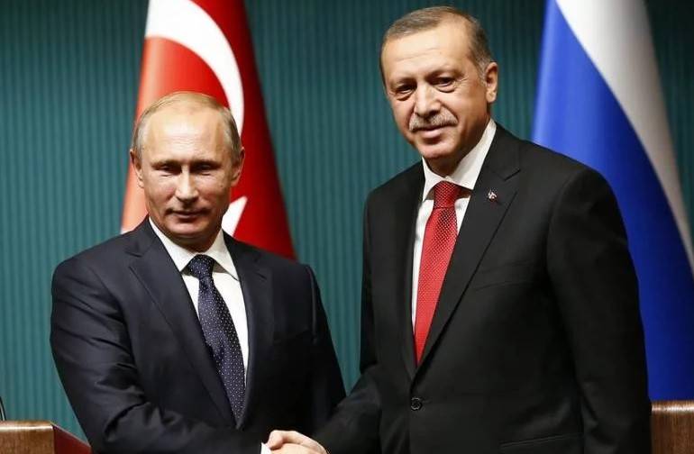 Анкара между молотом и наковальней: почему Турция меняет свою политику?