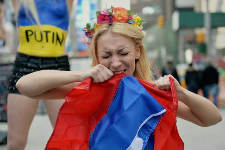 В край осмелели: украинцы взялись выгнать русских с американской сцены
