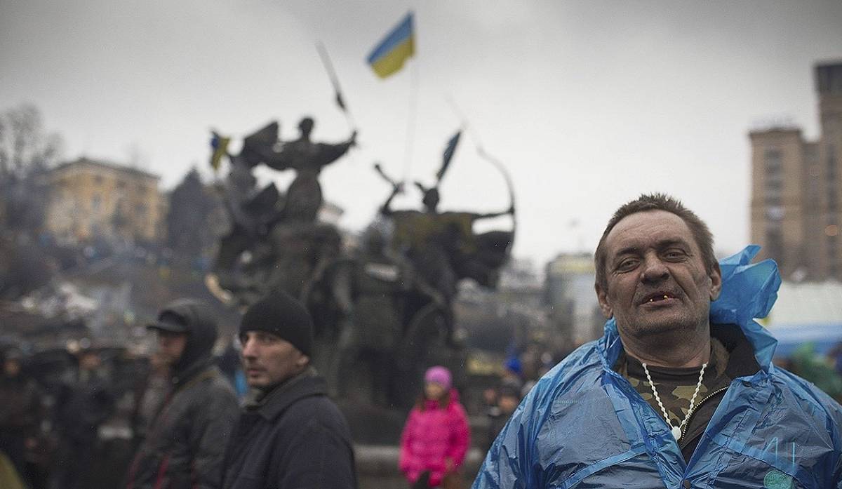 На Украине призывают завязывать со скаканием: страна на пороге катастрофы
