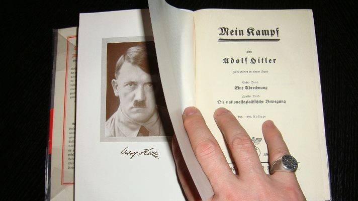 В британской школе для мальчиков будут изучать «Майн кампф» Гитлера