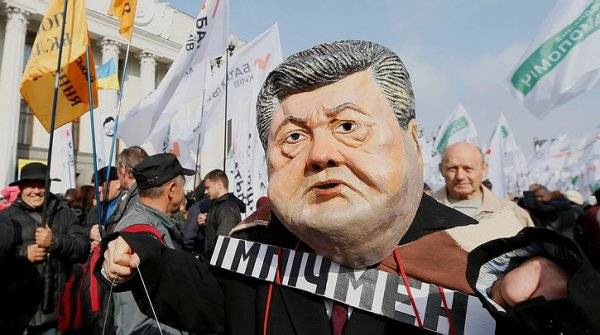 Озвучен прогноз о возможной скорой смерти Порошенко