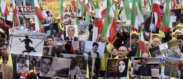 «Цветная революция» в Иране: как иранское руководство обмануло США