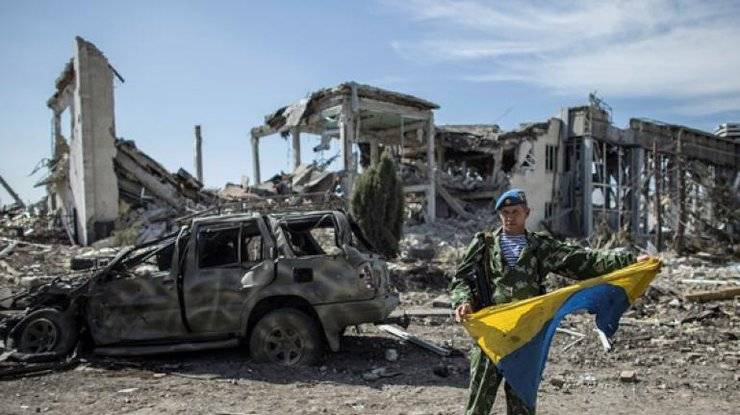 Зрадой не пахнет: Киев открыл себе гроб законом об реинтеграции Донбасса