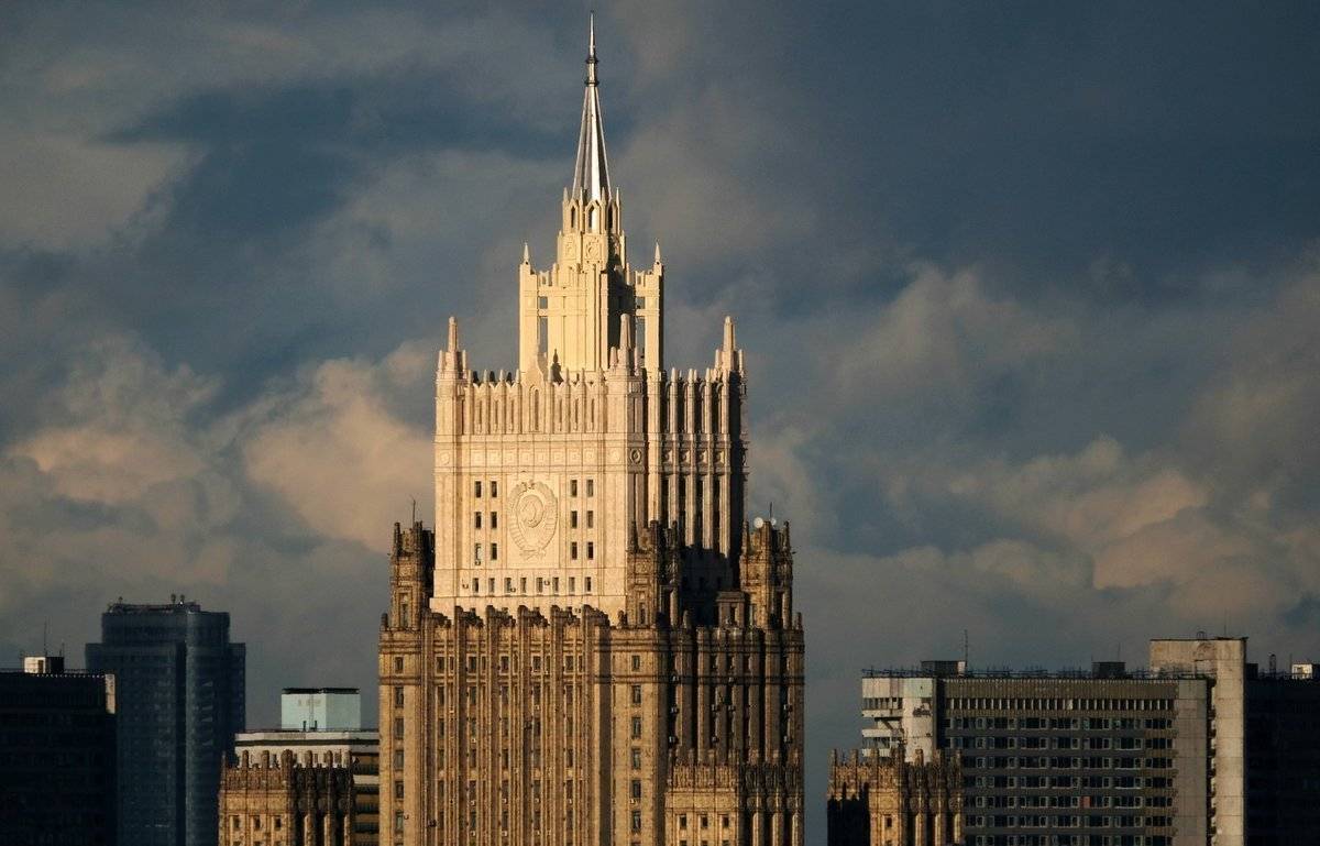 Массовая высылка российских дипломатов: реальная изоляция или?