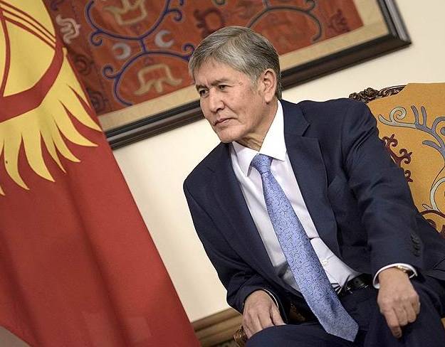 Экс-президента Киргизии Атамбаева окружают арестами