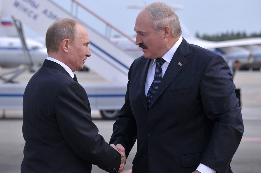 Лукашенко рассказал о влиянии советского прошлого на отношения с Путиным