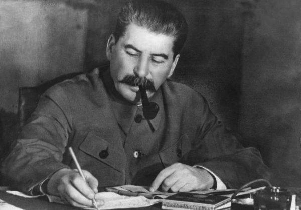На пути ко Второй мировой: чего Запад и сегодня не может простить Сталину