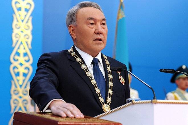 Папство Великой степи. В Казахстане растет культ личности Назарбаева?