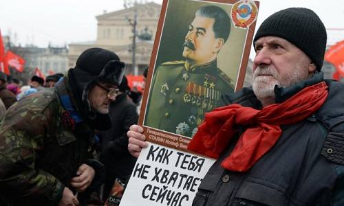 Желая дохоронить Сталина, политики нечаянно воскресили его